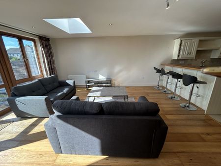 House to rent in Cork, Sunday's Well - Photo 4