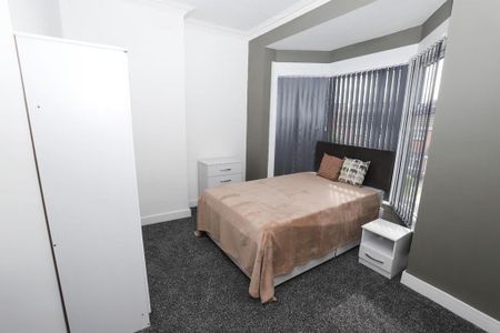 5 bedroom terraced house to rent - Photo 5