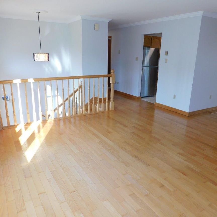 FOR RENT – 20 Feldspar Crescent, Halifax, Nova Scotia - Photo 1