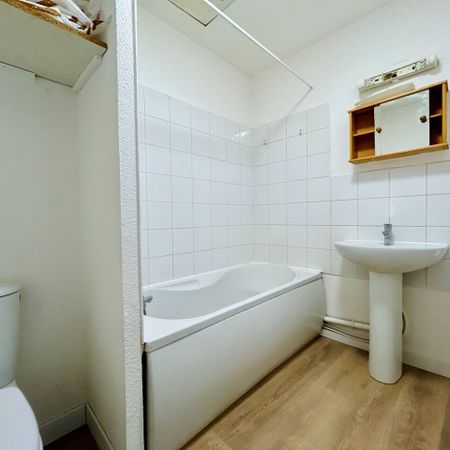 Location Appartement 2 pièces 41m² TAIN L HERMITAGE 26600 - Photo 4