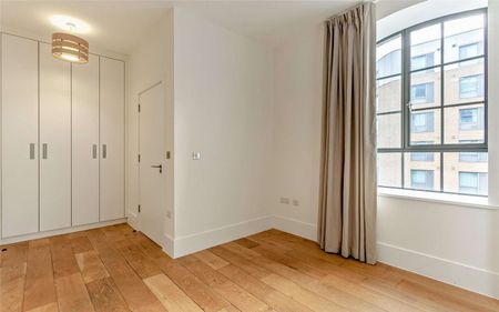 Luxury two-bedroom apartment in prime location near the station - Photo 5