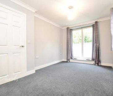 2 bedroom semi-detached house to rent - Photo 3