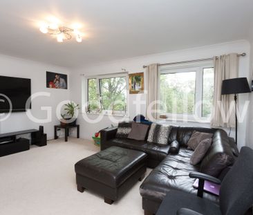 2 bedroom flat to rent, - Photo 2