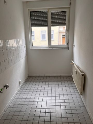 2-Raum-Wohnung, 46,7 m², Lift, Bad mit Wanne & Fenster, separates WC. - Photo 3