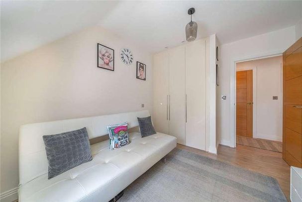 Bridge House, Bridge Street, Walton-on-thames, Surrey, KT12 - Photo 1