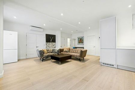 6 bedroom detached house to rent - Photo 5