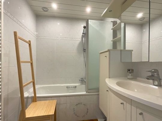 Prachtig gelegen appartement met zicht over groen Linkeroever met parkeerplaats - Photo 1