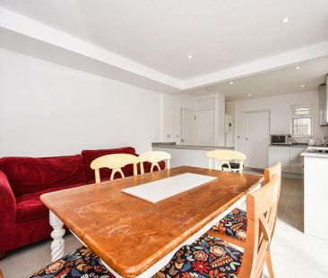 6 bedroom semi-detached house to rent - Photo 2