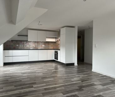 Bassecourt, nice recently renovated 2.5 room apartment on the 2nd f... - Photo 5