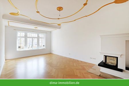 ZWEITBEZUG | exklusive Luxus-Wohnung mit Kamin, hochw. Einbauküche, Design-Bädern, Stellplatz u.v.m. - Photo 2