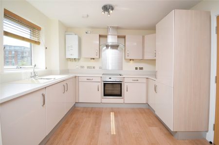 2 bedroom apartment to rent - Photo 3