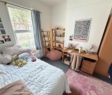 Pevensey Road, Brighton, BN2 - Photo 2