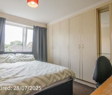 37 Eastfield Crescent - Photo 5