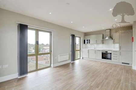 Station Road, Langley, SL3 - Photo 5