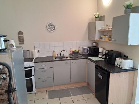 1 bedroom flat to rent - Photo 5
