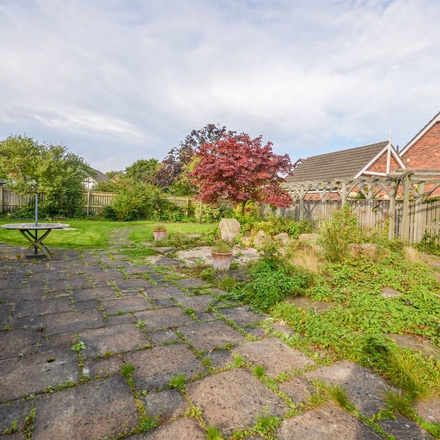 3 bed detached bungalow to rent in The Cloisters, South Gosforth, NE7 - Photo 1