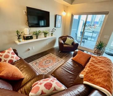 Sole on St. Paul – Great Location - Photo 1