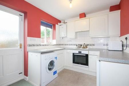 2 bedroom terraced house to rent - Photo 4