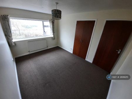 3 bedroom terraced house to rent - Photo 5