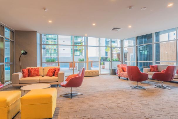 5 Stars Facilities Apartment @$850 Per Week - Photo 1