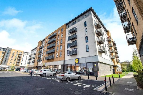2 bedroom flat to rent - Photo 1