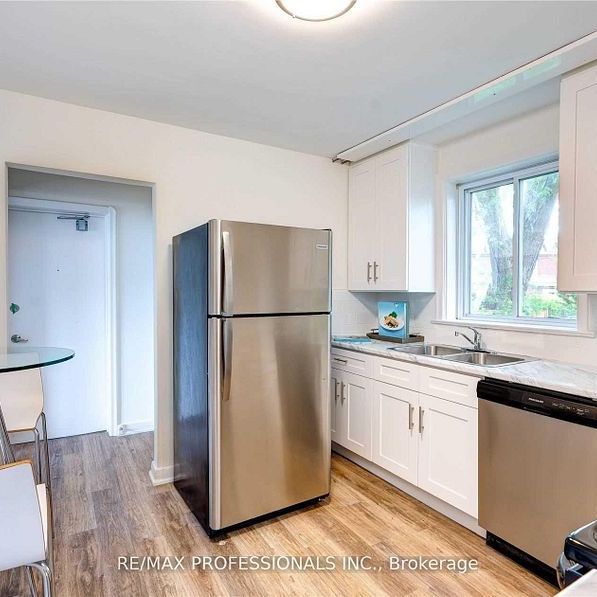 For Lease - 284 Gledhill Avenue Unit# 2, Toronto, Ontario - Photo 1