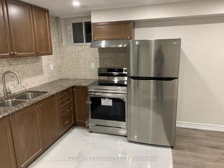 For Lease - 32 Helderman Street, Caledon, Ontario - Photo 2
