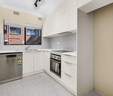Peaceful Living in the Heart of Enmore - Photo 5