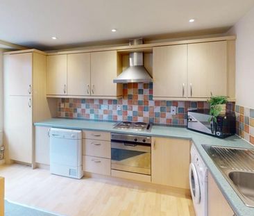 2 bedroom apartment to rent - Photo 3