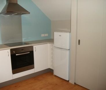City Centre Studio Apartment - Secure and Great Location - Photo 1