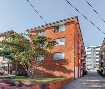 4/3 Western Cresent, Gladesville, NSW 2111 - Photo 4