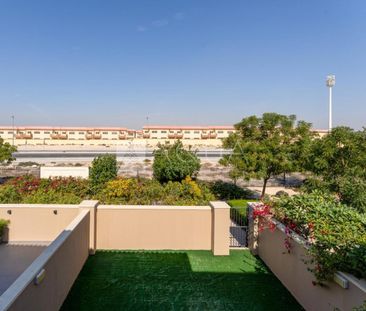 Single Row | Type D+ | Landscaped | Vacant - Photo 5