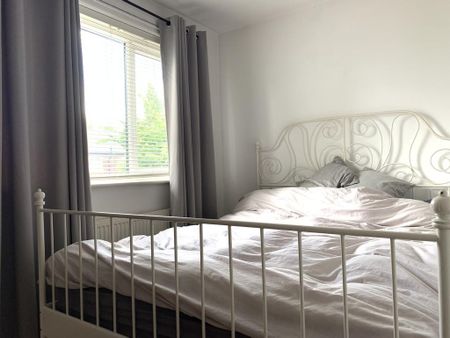 3 bedroom semi-detached house to rent - Photo 2