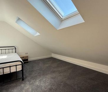 1 bedroom in a house share to rent - Photo 6