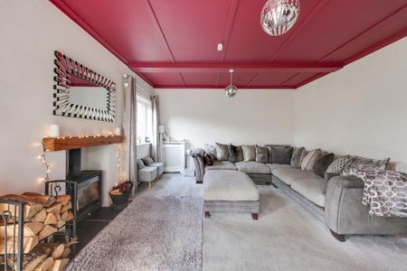 5 bedroom detached house to rent - Photo 5