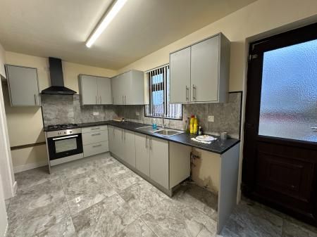 Hardy Road, Wednesbury, WS10 - Photo 3