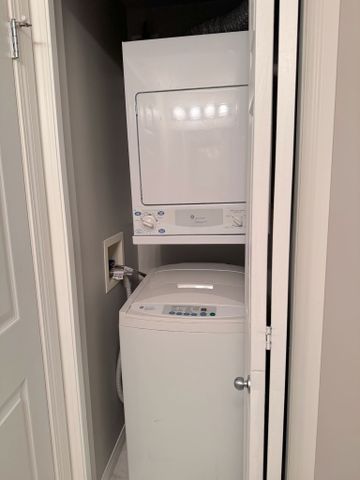 Quail Ridge: 2 bed, 2 bath – Top Floor Condo, Avail. Now - Photo 3