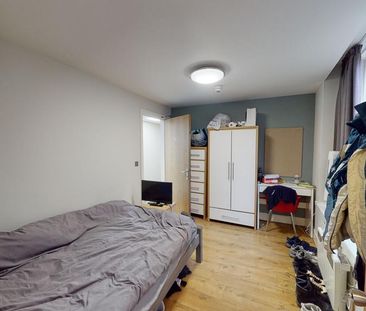 5 bedroom flat to rent - Photo 1