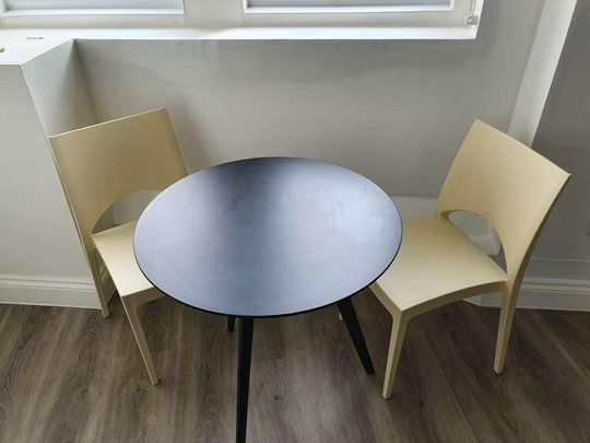 Warspite Road Studio London Seg, SE18 - Photo 1