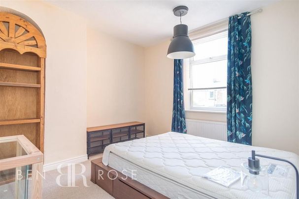 3 bedroom terraced house to rent - Photo 1