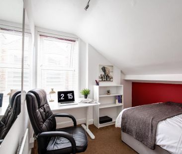 5 bedroom semi-detached house to rent - Photo 6