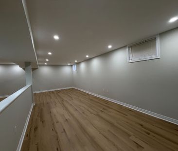 For Lease - 1 Buman Court, Barrie, Ontario - Photo 1