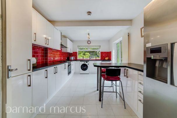 Ownstead Gardens, South Croydon - Photo 1