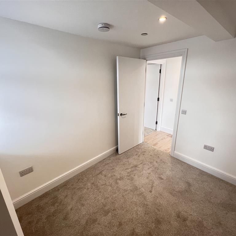 Sloane House, New Street, Aylesbury - Photo 1