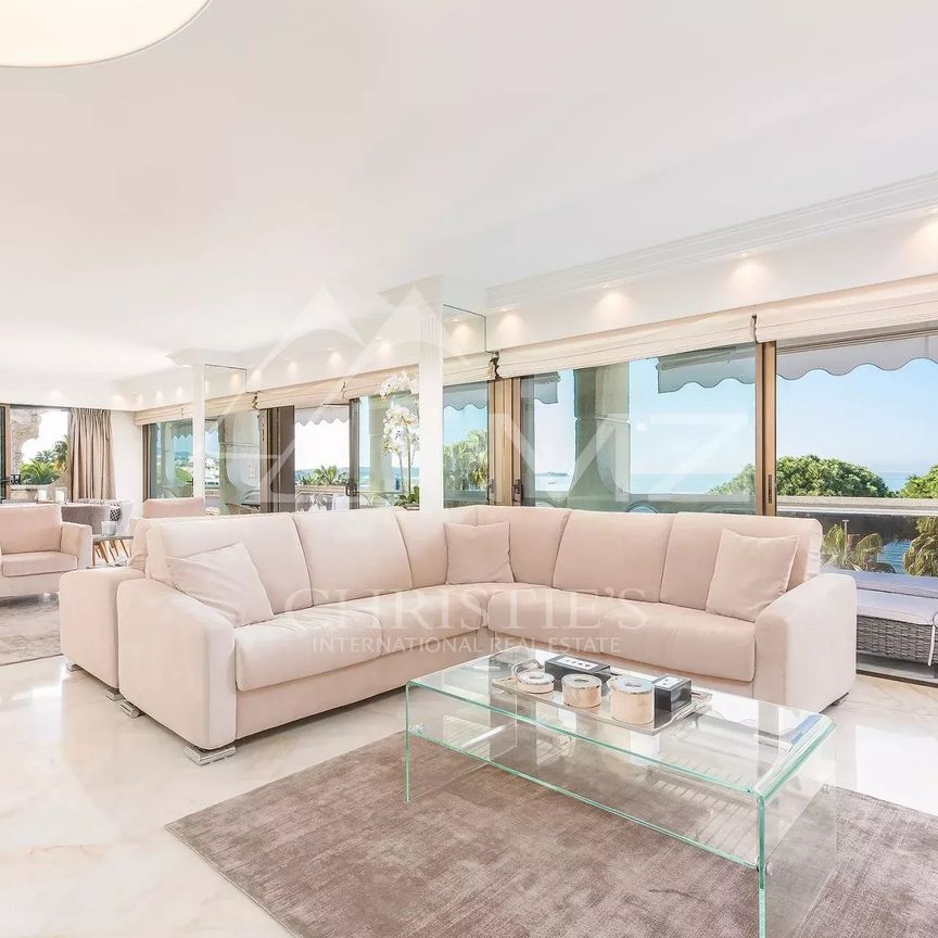 Cannes - Croisette - Appartement 3 chambres - Photo 1