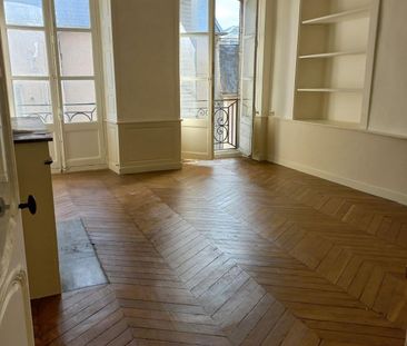 Coup de Coeur appartement T2 plein de charme dans quartier historique - Photo 4