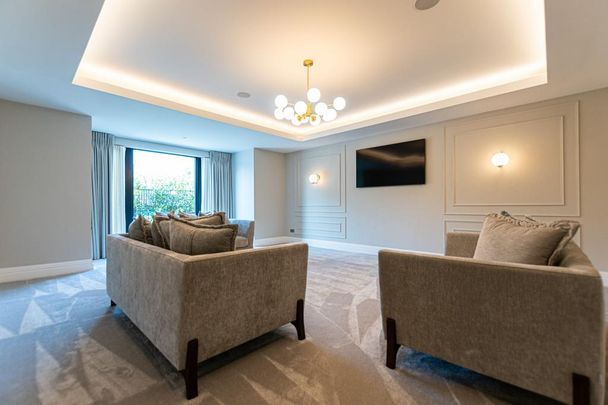 6 bedroom detached house to rent - Photo 1