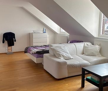1½ Zimmer-Dachwohnung in Luzern, möbliert, auf Zeit - Photo 1