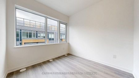 For Lease - 73 Curlew Drive Unit# 56, Toronto, Ontario - Photo 2