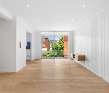 Lifestyle Apartment Just Moments from Freshwater Beach - Photo 1